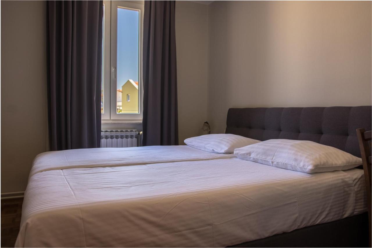 Hotel Minerva 메덜린 외부 사진