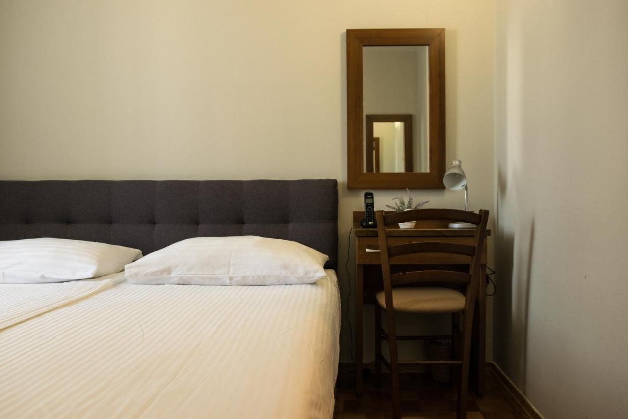 Hotel Minerva 메덜린 외부 사진