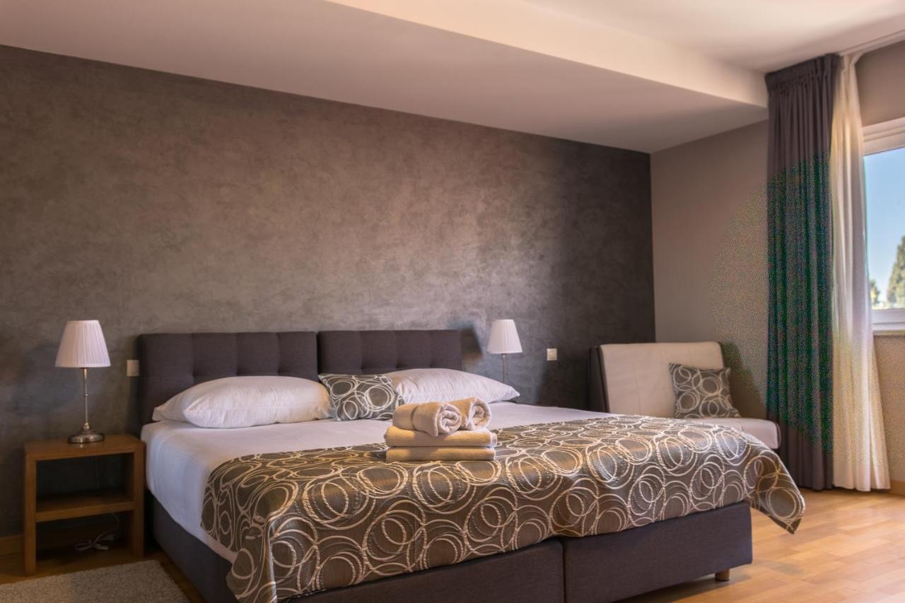 Hotel Minerva 메덜린 외부 사진